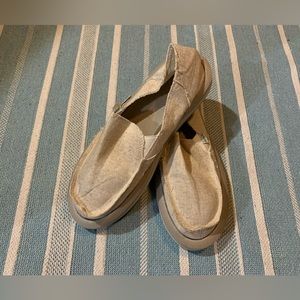 NWT GORGEOUS Sanuk Sidewalk Surfers